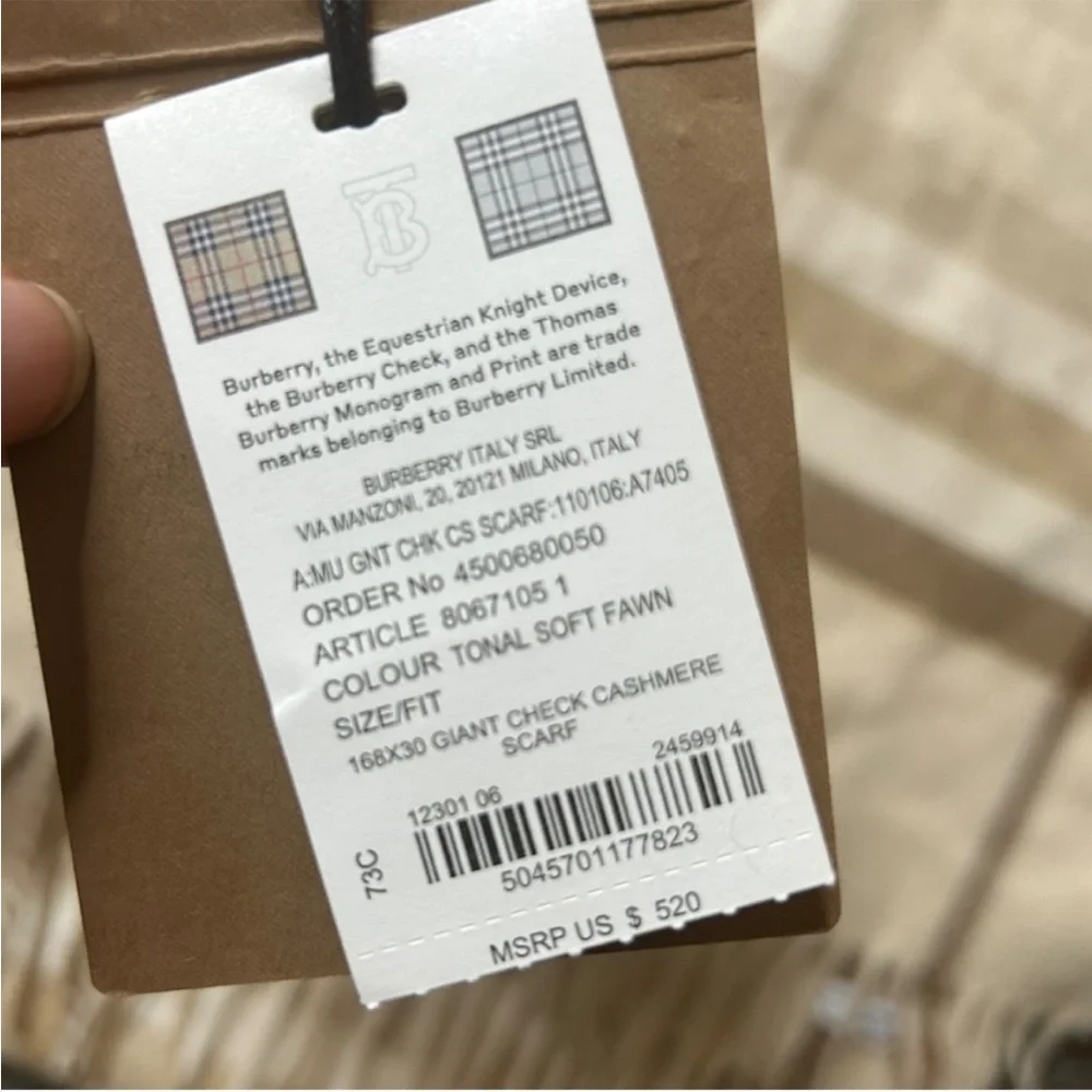 NWT Burberry TARTAN GIANT CASHMERE SCARF IN BEIGE,WHITE ( DEFECT) - Picture 8 of 9